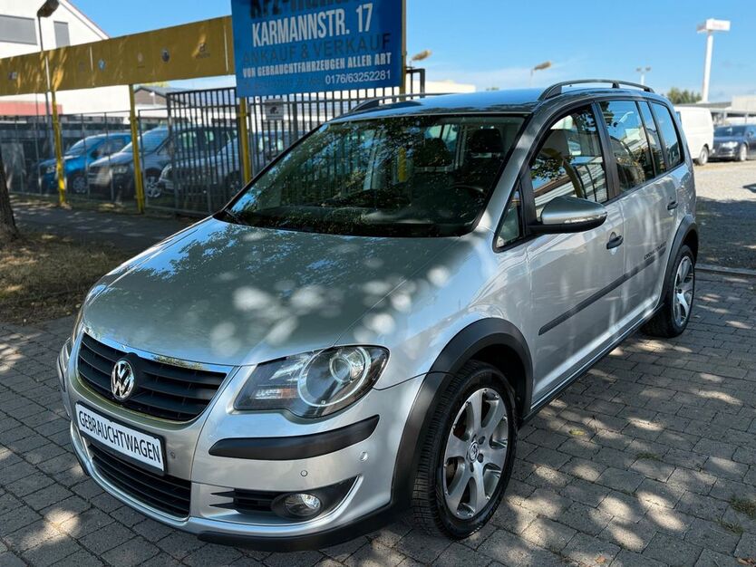 VW Touran 186.000 km 5.349 € Osnabrück 49084