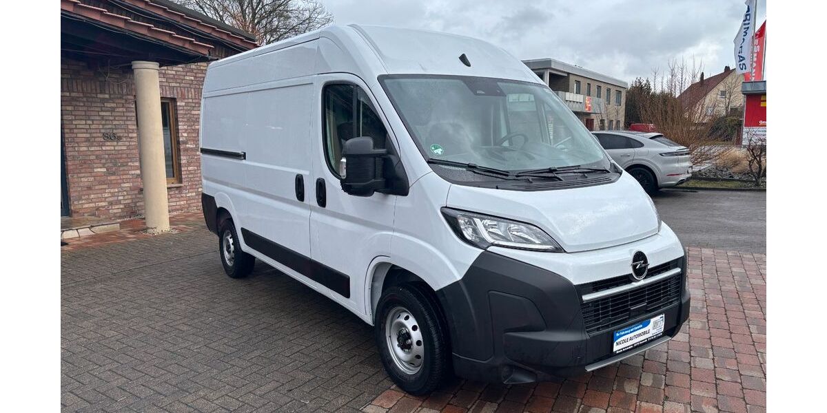 Opel Movano 15.600 km 25.950 &euro; Versmold 33775