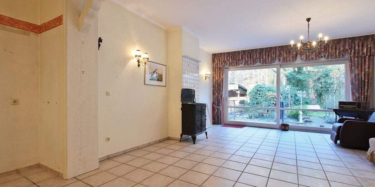 Einfamilienhaus Ibbenbüren Dickenberg - 9 Zimmer, 231 m&sup2;, 439.000&euro; | Angebot:25732492