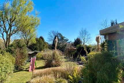 Haushälfte mit großem Garten - Frei ab 01.09.2025