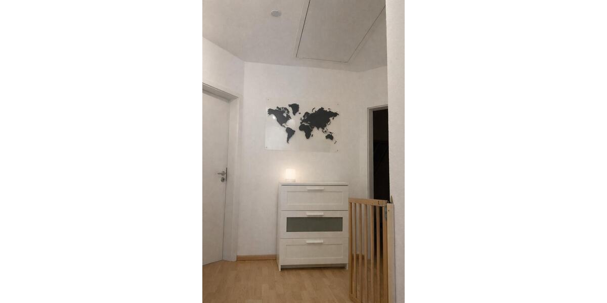 Doppelhaushälfte in ruhiger Lage mit Garage, PV, Wallboxanschluss 4 zimmer