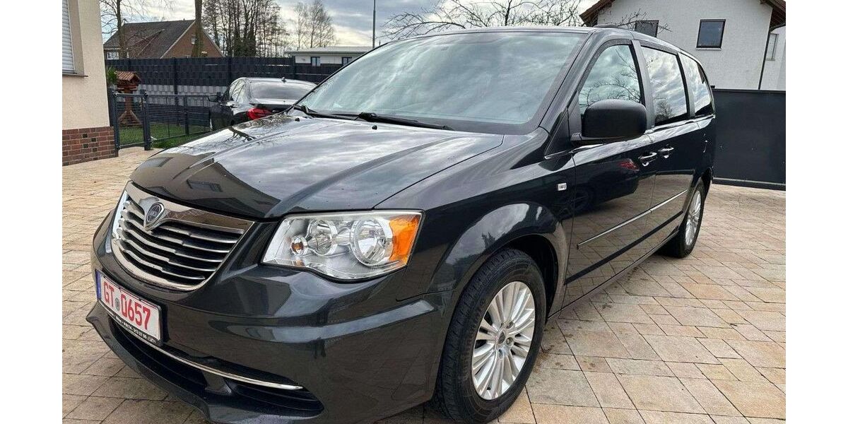 Lancia Voyager 205.977 km 8.500 &euro; Versmold 33775