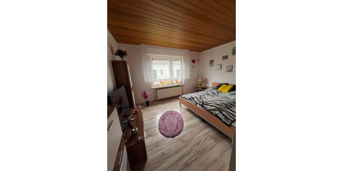 Einfamilienhaus Melle - 6 Zimmer, 250 m&sup2;, 350.000&euro; | Angebot:26780227