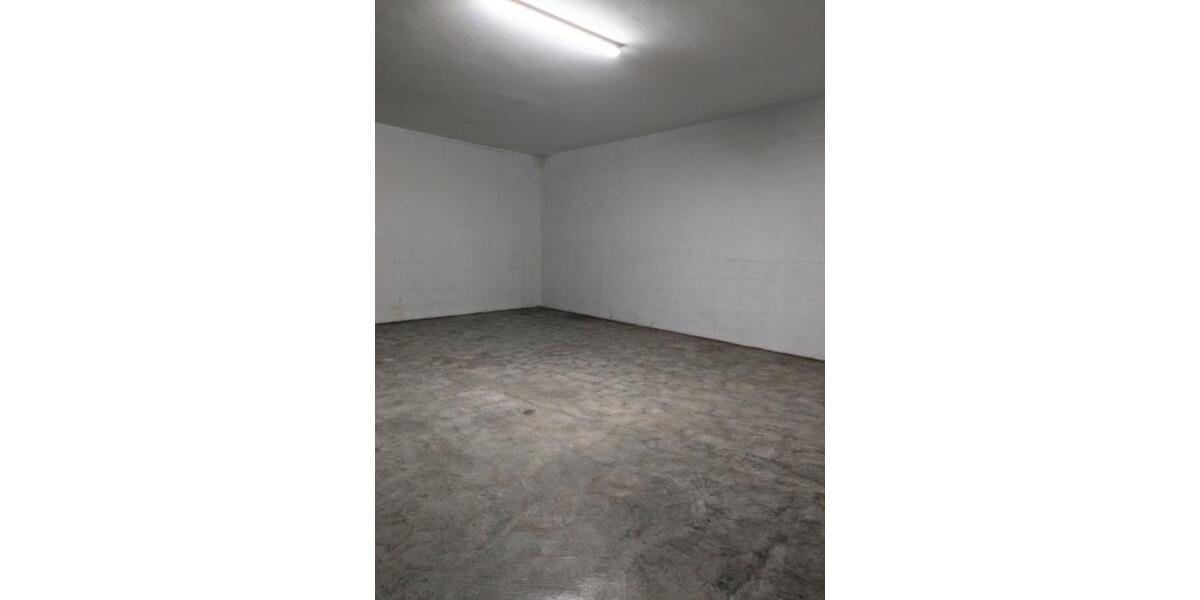 Lagerraum mit Rampe zimmer