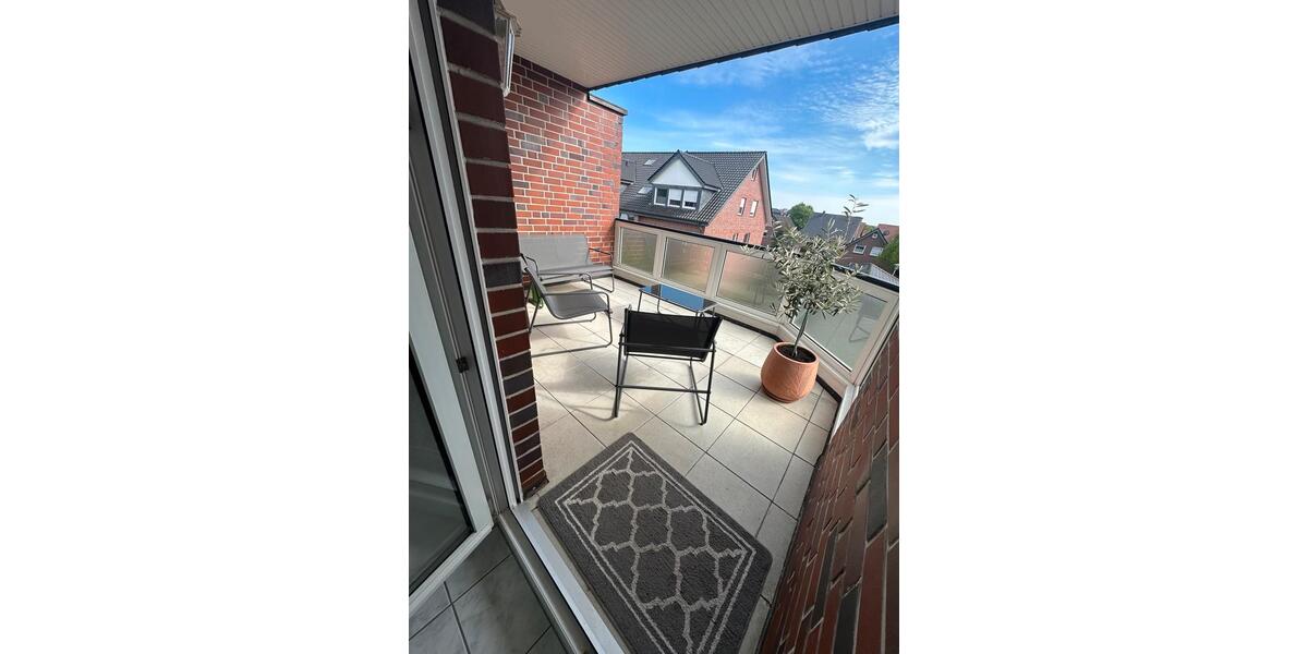 Dachgeschoßwohnung Versmold - 3 Zimmer, 76 m&sup2;, 900&euro; | Angebot:26338828