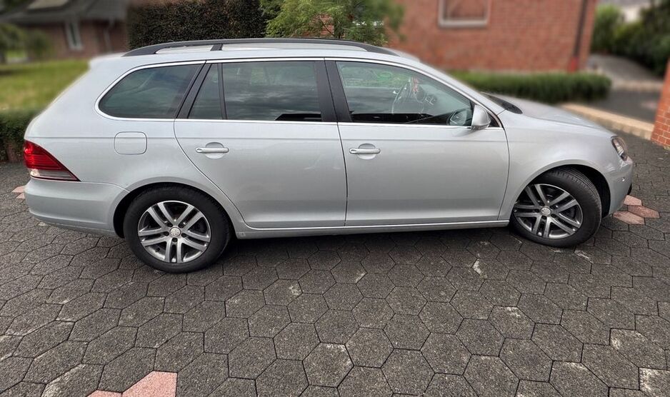 VW Golf 151.000 km 6.900 € Halle 33790