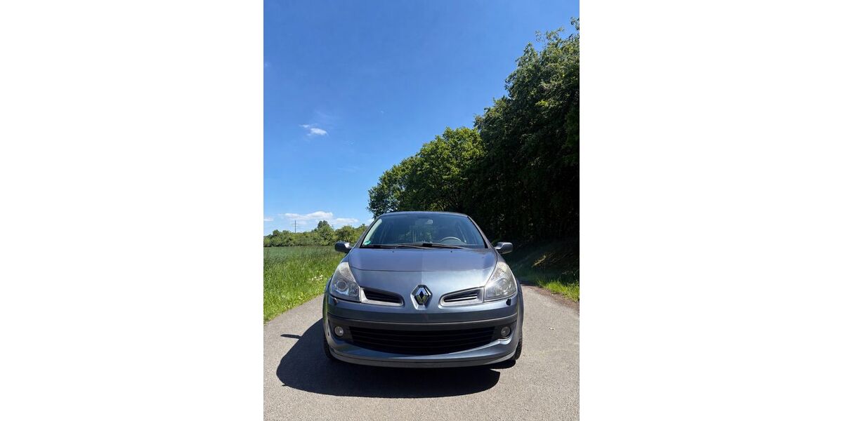 Renault Clio 85.800 km 4.199 &euro; Osnabrück 49088