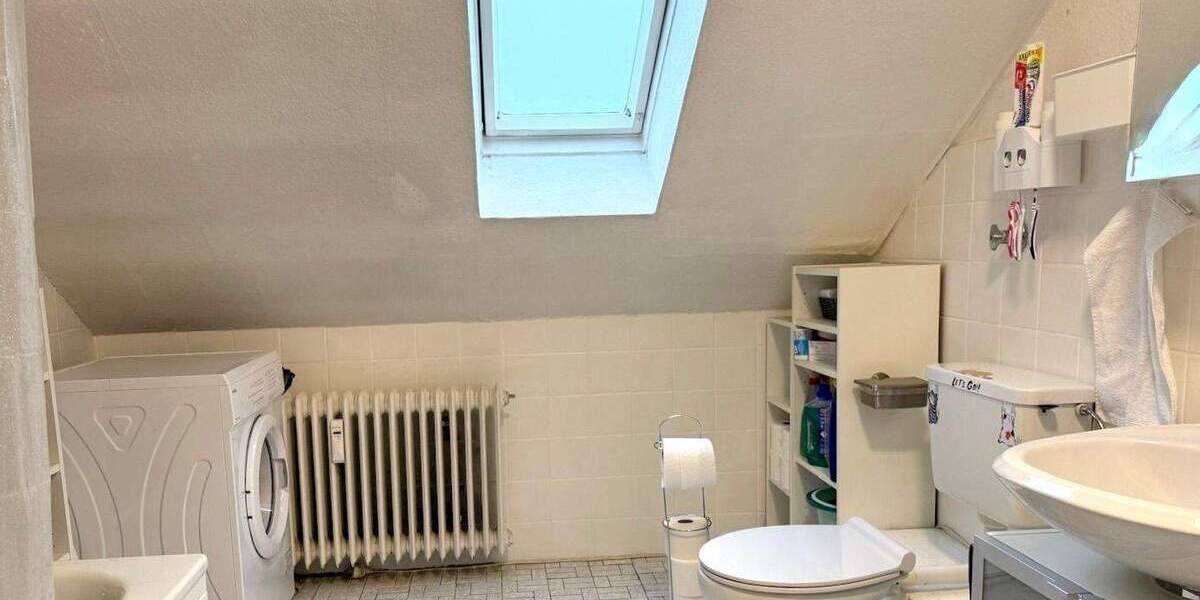 Solides Mehrfamilienhaus auf Eigentumsgrundstück in guter Lage von Hasbergen 9 zimmer