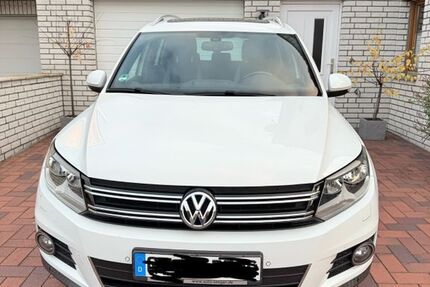 VW Tiguan 129.569 km 10.199 € Versmold 33775