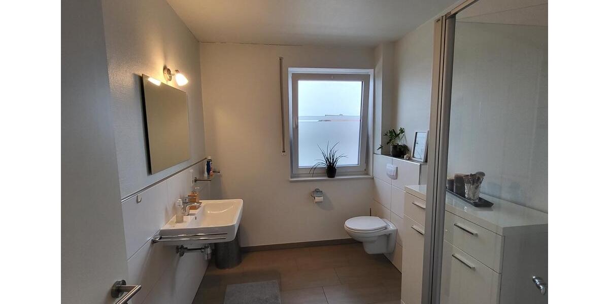 Dachgeschoßwohnung Damme - 3 Zimmer, 98 m&sup2;, 970&euro; | Angebot:26338454