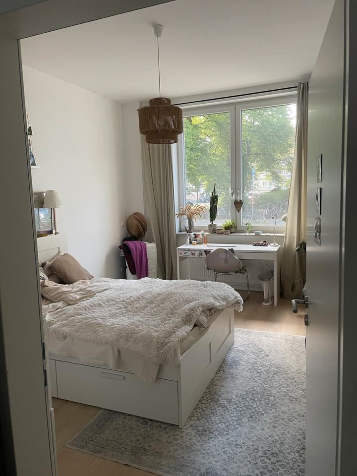 Helles WG Zimmer in Martinistraße
