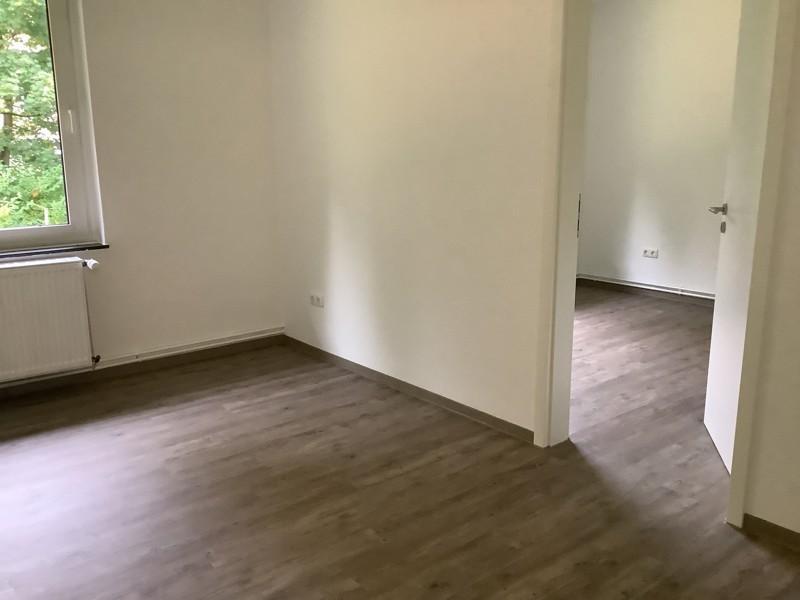 Tolle, kleine 4-Zimmer-Wohnung an der Sutthauser Str. zimmer
