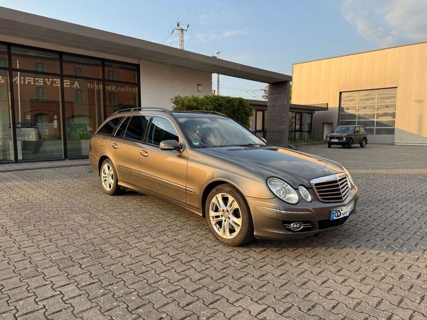 E 220