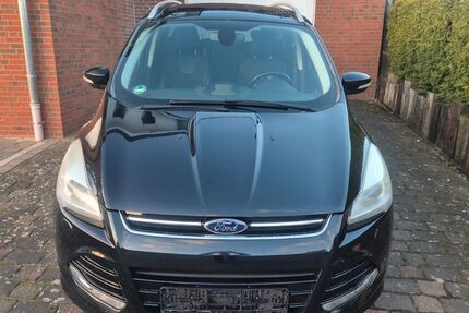 Ford Kuga 177.000 km 8.450 &euro; Damme 49401