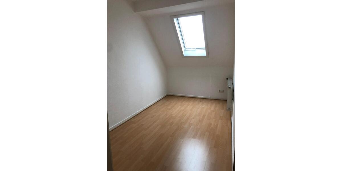 Dachgeschoßwohnung Osnabrück Eversburg - 3 Zimmer, 68 m&sup2;, 600&euro; | Angebot:26676499