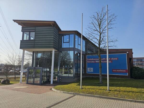 Gewerbeobjekt Osnabrück Schölerberg - 6 Zimmer, 126 m&sup2;, 1.430&euro; | Angebot:26160223