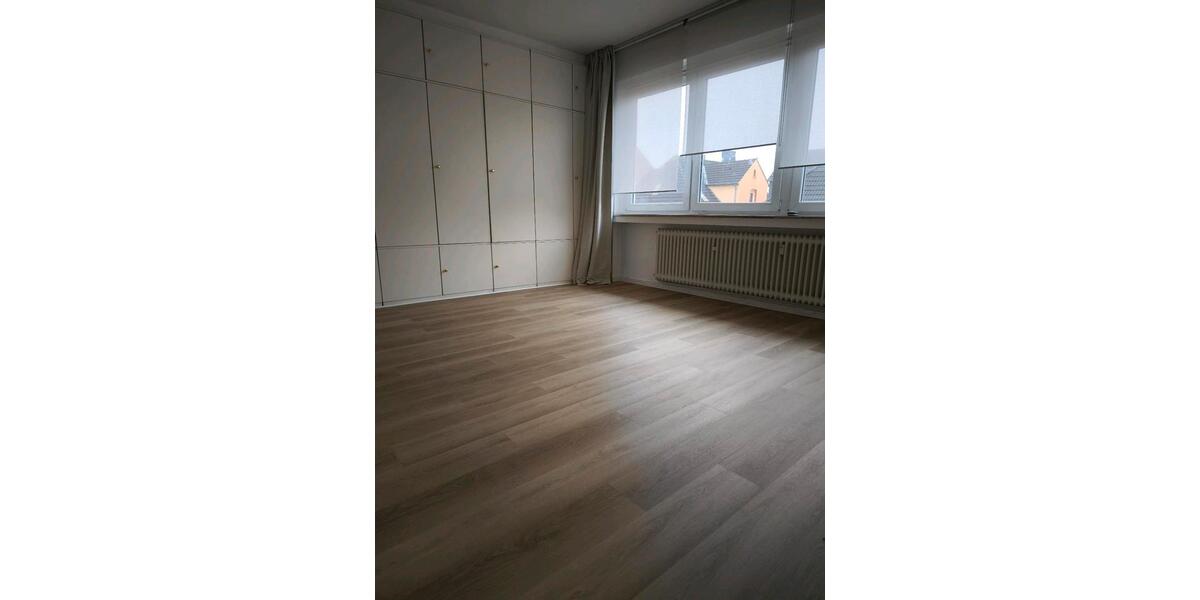 Etagenwohnung Ostercappeln - 8.5 Zimmer, 15 m&sup2;, 215&euro; | Angebot:25342875