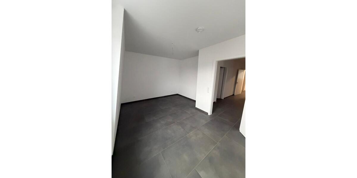 Einfamilienhaus Lotte - 2 Zimmer, 81 m&sup2;, 1.180&euro; | Angebot:24813801