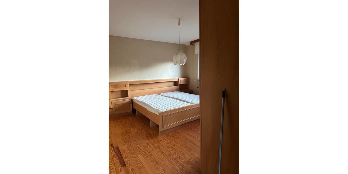Etagenwohnung Lienen - 4 Zimmer, 130 m&sup2;, 1.100&euro; | Angebot:26639522