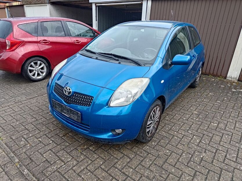 Toyota Yaris 176.390 km 1.000 € Bramsche 49565