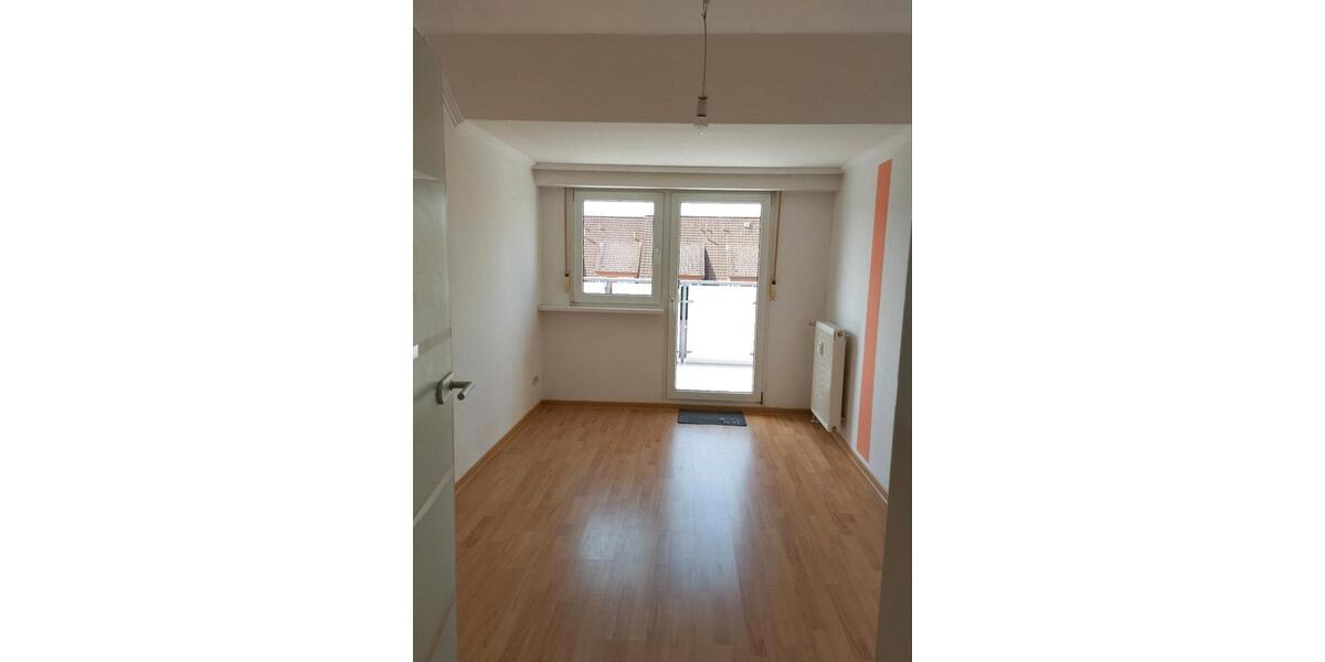 Dachgeschoßwohnung Osnabrück Hafen - 4 Zimmer, 88 m&sup2;, 175.000&euro; | Angebot:26884753