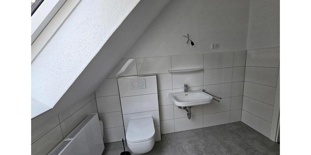 Etagenwohnung Osnabrück Gretesch - 2 Zimmer, 92 m&sup2;, 1.000&euro; | Angebot:25045252