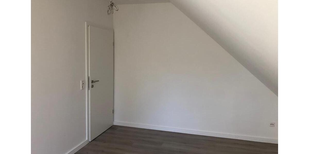Etagenwohnung Osnabrück Gretesch - 5 Zimmer, 110 m&sup2;, 980&euro; | Angebot:26619835