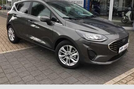Ford Fiesta 25.900 km 17.980 € Bramsche 49565