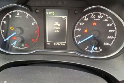 Toyota Yaris 80.000 km 8.200 &euro; Osnabrück 49086