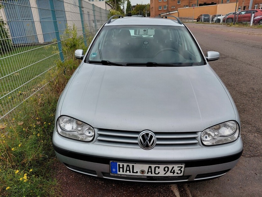 VW Golf IV 238.000 km 1.250 € Halle 33790