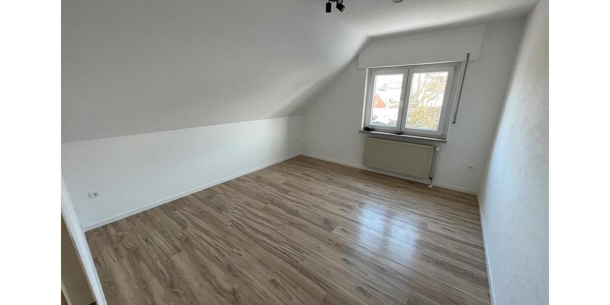 Dachgeschoßwohnung Neuenkirchen-Vörden Vörden - 3 Zimmer, 90 m&sup2;, 820&euro; | Angebot:24755638