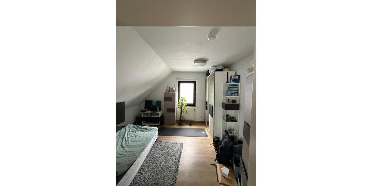 Dachgeschoßwohnung Osnabrück Nahne - 3 Zimmer, 90 m&sup2;, 900&euro; | Angebot:26623557