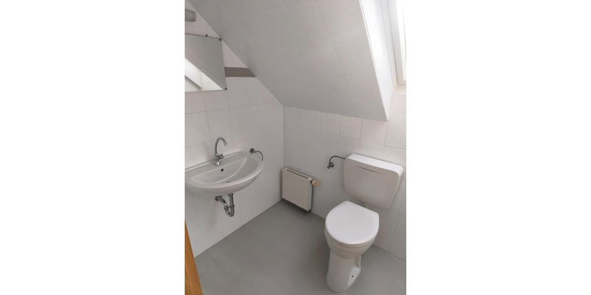 Dachgeschoßwohnung Bad Essen - 3 Zimmer, 95 m&sup2;, 930&euro; | Angebot:25979498