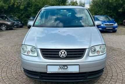 VW Touran 256.000 km 2.999 &euro; Ibbenbüren 49477