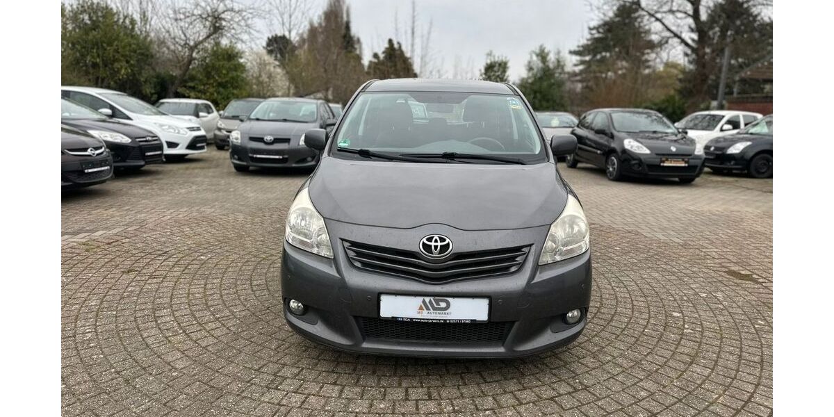 Toyota Verso 355.000 km 2.499 &euro; Ibbenbüren 49477