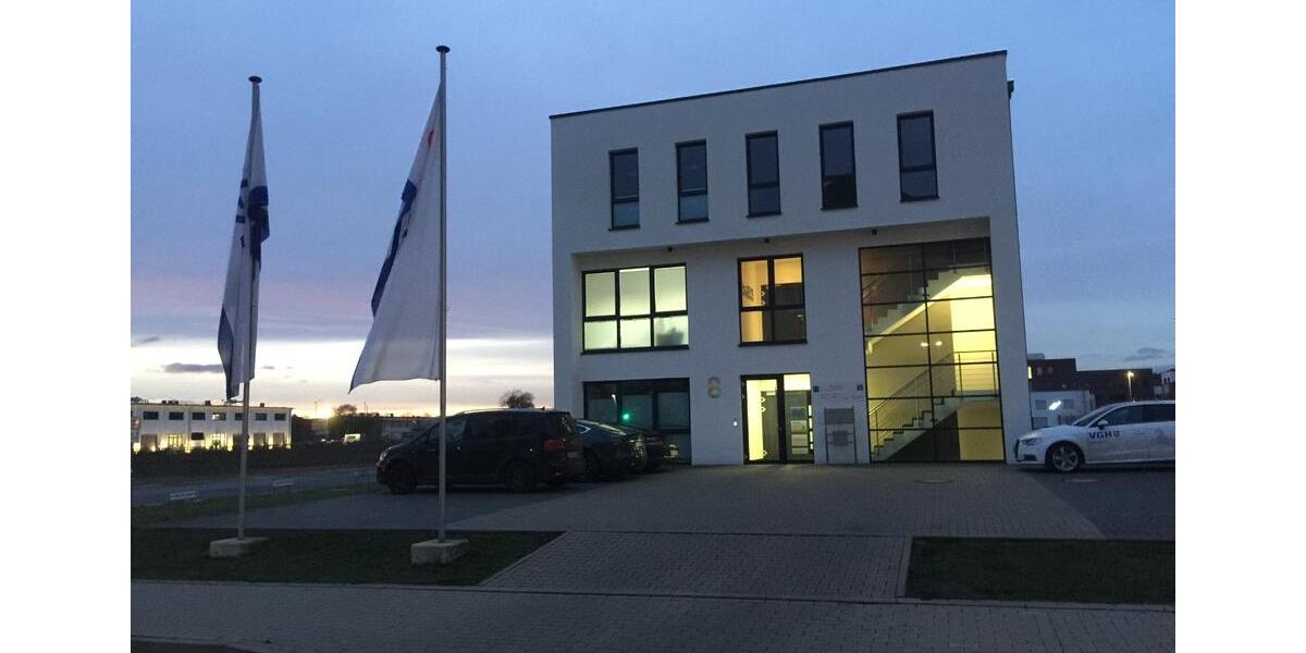 Moderne helle Büro- Praxisräume zimmer