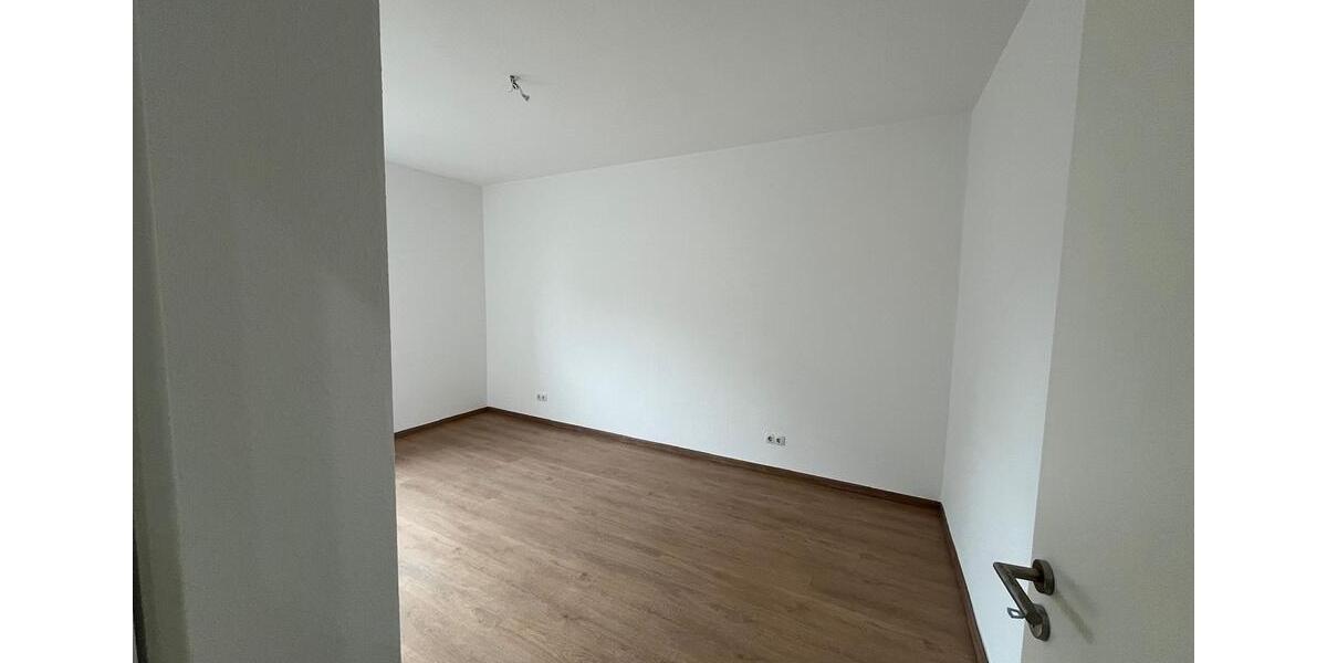 Erdgeschoßwohnung Osnabrück Gretesch - 3 Zimmer, 77 m&sup2;, 975&euro; | Angebot:26151107