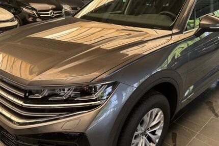 VW Touareg 27.900 km 55.600 &euro; Versmold 33775