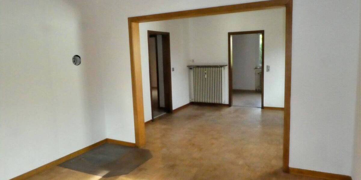 Mehrfamilienhaus, Wohnhaus Rödinghausen Bruchmühlen - 7 Zimmer, 180 m&sup2;, 285.000&euro; | Angebot:25677089