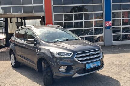 Ford Kuga 75.000 km 13.299 &euro; Osnabrück 49090