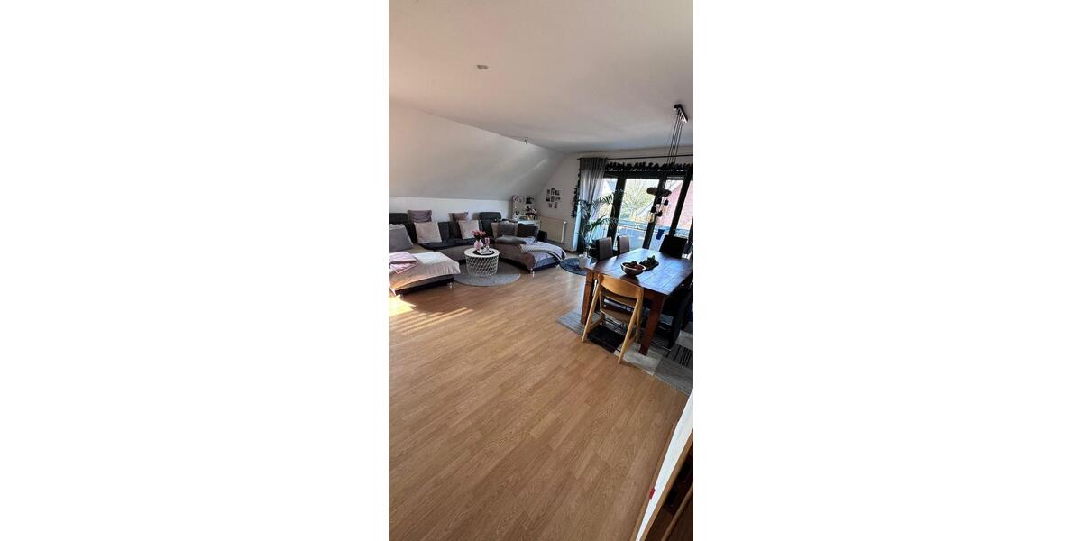 Etagenwohnung Bissendorf - 4 Zimmer, 135 m&sup2;, 900&euro; | Angebot:25392856