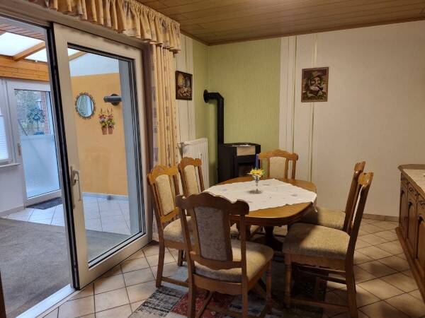 Mehrfamilienhaus, Wohnhaus Bad Iburg Sentrup - 9 Zimmer, 208 m&sup2;, 320.000&euro; | Angebot:25916328