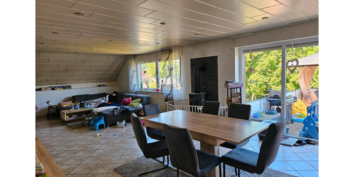 Einfamilienhaus Rödinghausen - 8 Zimmer, 241 m&sup2;, 500.000&euro; | Angebot:26677373
