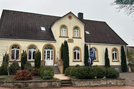 Einzigartiges Ladenlokal mit Eigentumswohnung zimmer