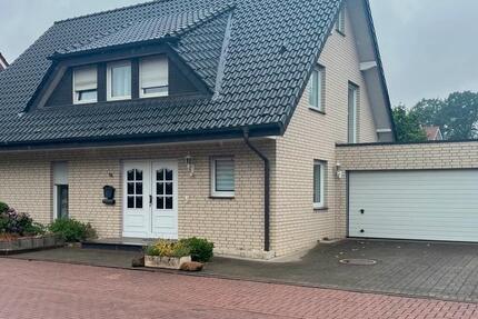 Haus Wallenhorst - 6 Zimmer, 150 m&sup2;, 1.600&euro; | Angebot:27607865