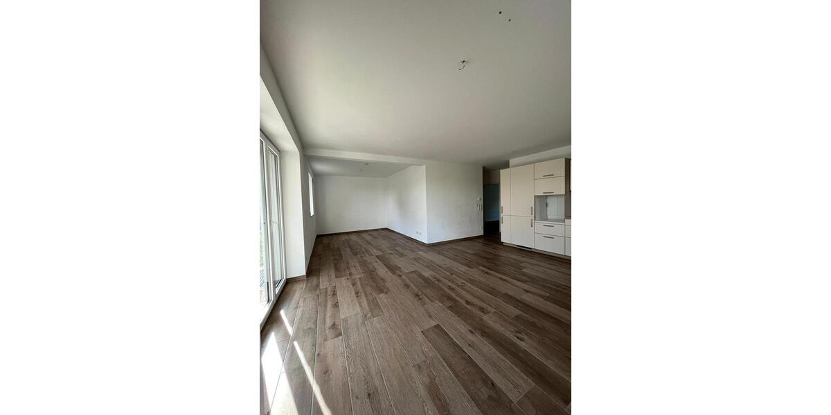 Erdgeschoßwohnung Ibbenbüren - 3 Zimmer, 90 m&sup2;, 1.099&euro; | Angebot:26462492