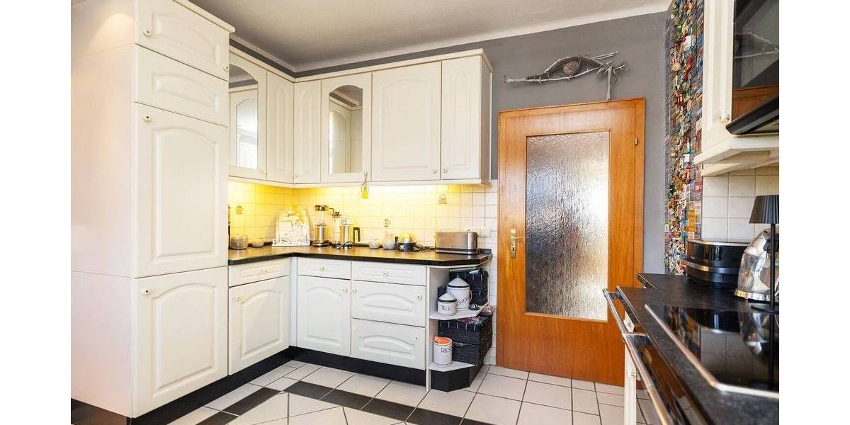 Mehrfamilienhaus, Wohnhaus Osnabrück Gretesch - 7 Zimmer, 190 m&sup2;, 399.000&euro; | Angebot:26630308