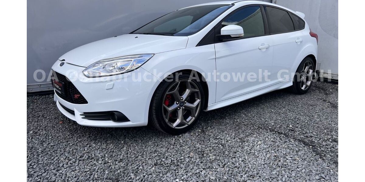 Ford Focus 90.000 km 13.700 &euro; Georgsmarienhütte 49124