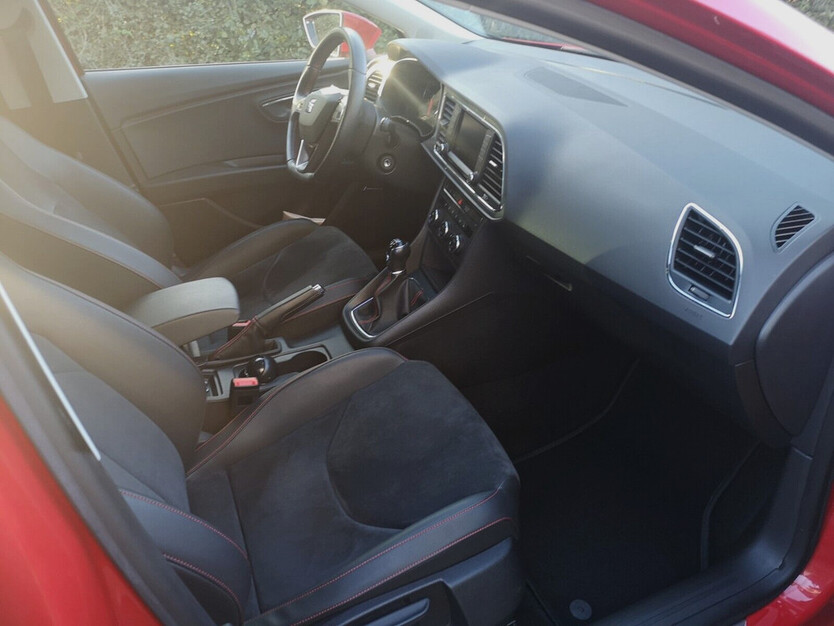 Seat Leon 97.100 km 14.800 € Halle 33790