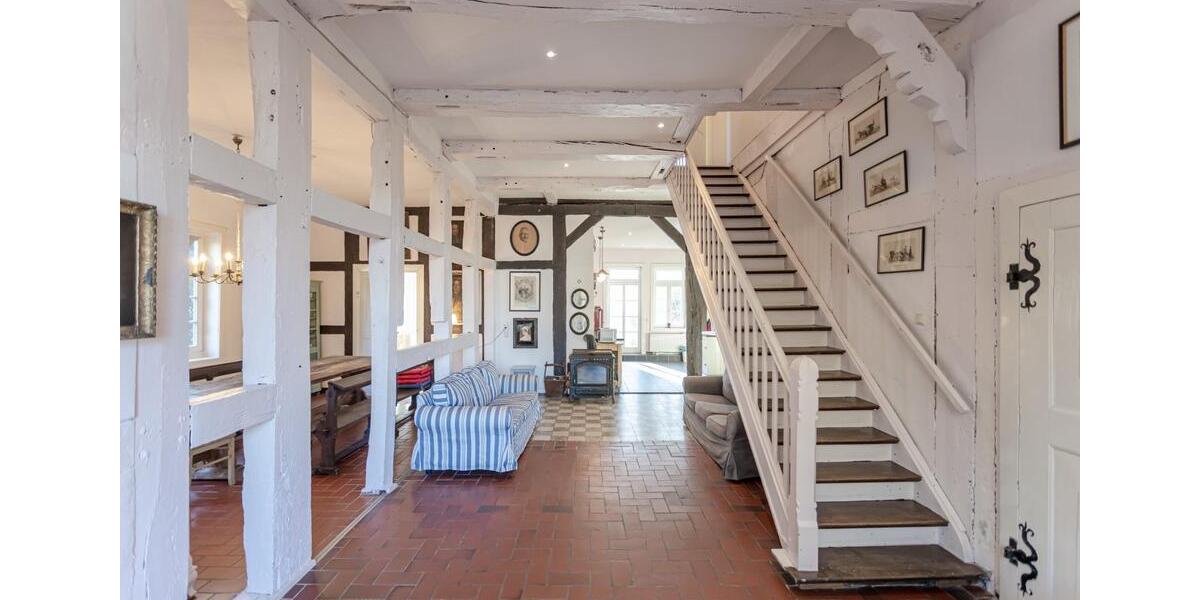 Einfamilienhaus Bad Essen - 8 Zimmer, 250 m&sup2;, 2.000&euro; | Angebot:19898622